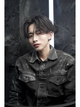 ケイ(K) 無造作センターパート