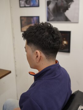 ザチョップショップ キチジョウジ(THE CHOP SHOP KICHIJOJI) テーパーフェード アイロンパーマ