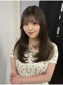 透明感オリーブベージュ×レイヤーカットで韓国風スタイル♪