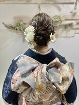 ヘアセットサロンエッジ(Edge)&nbsp;二十歳のつどいにふんわりモコモコなシニヨンに