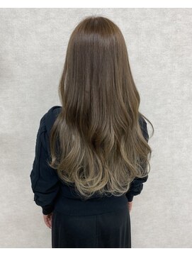 プラーグ ヘアー(Prague Hair) ミルクティーベージュ