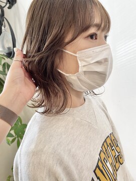 ピノリコ Hair&make pinorico 顔まわりレイヤーたっぷり寒色ベージュ