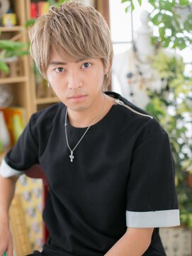 カバーヘア ブリス 戸田公園西口店(COVER HAIR bliss) サイドパートのハイトーンモテ髪マッシュm戸田公園10代20代30代