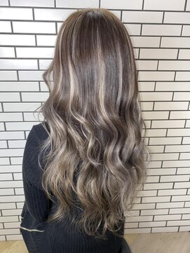 ラフ バイ マグ 南松本(R.A.F. by Mag) 10代20代30代外国人風ハイライトシールエクステ