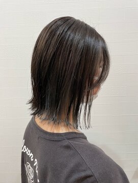 オーリーヘアー(Olliy hair) 切りっぱなしミディアム/ネイビーグレー/インナーカラー/50代