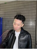 七三オールバックかき上げヘアツーブロックツイストパーマメンズ