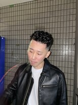 ザ フェイダーズ(The Faderz)&nbsp;七三オールバックかき上げヘアツーブロックツイストパーマメンズ
