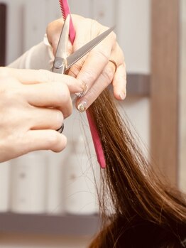 【芦屋】女性のお客様のカットを20,000人以上も担当してきたスペシャリストが貴方の“なりたい”を叶えます