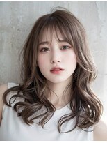 大人可愛あるミディアムヘア
