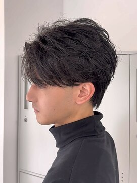 リヴ オオサカ(LIV OSAKA) フェザーショートセンターパートフェザーパーマニュアンスパーマ