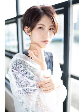 シャフト(SHAFT) SHAFT_イメチェン/ショート/小顔似合わせカット/ベージュピンク