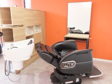 ウルーウール 金沢もりの里店(HEUREUX HEURE)の雰囲気（カットからシャンプーお会計まで一度も移動せずにご利用できます）