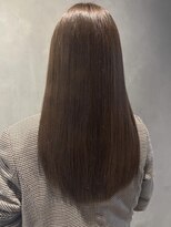 ティルコジェマオブボナ(TYLCO gemma of bona)&nbsp;ナチュラル上品なツヤ感ストレートロング/ブラウン/縮毛矯正