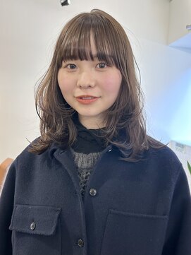 マルケ ドゥ マッシュ(MaruQuee de mashu) 大阪梅田/レイヤーカット/オリーブベージュ/ブリーチなしカラー