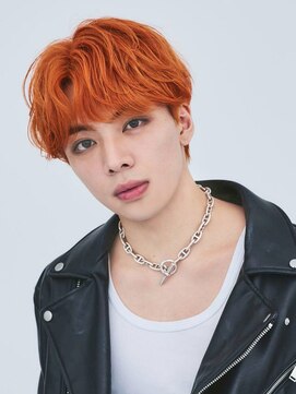 アルバム 新宿(ALBUM SHINJUKU) フェザーパーマサーフカール刈り上げセンターパート_F31181