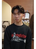 エディ(Edy)&nbsp;メンズセンターパート刈り上げ眉毛カット韓国ヘアブラウンカラー