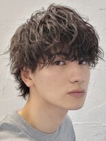 フィフス 大分(fifth)&nbsp;大分メンズパーマルーズパーマシャドウパーマッシュウルフゆるめ