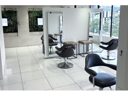 ダブルアール(RR MEN'S SALON)の写真
