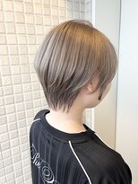 ユウル 横浜(juhl.)&nbsp;ハンサムショートミルクティーベージュブリーチダブルカラー横浜