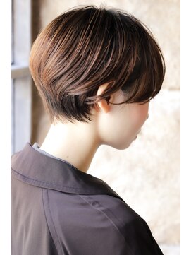 カライング(ing) 大人可愛い20代30代40代黒髪前下がりショートボブ丸みショート◎