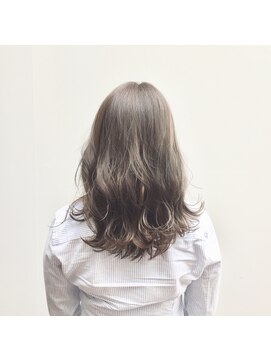 ローネス ギンザ(LONESS ginza) 大人可愛い20代30代40代☆大人可愛いレイヤーミディアム！