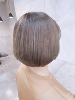 ドゥマン(Demain) 大人可愛い/ひし形/小顔/ボブ丸みショート透明感カラー