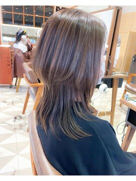 バブ バイネオリーブ(Bab by neolive) くびれミディアム☆ウルフレイヤー イメチェン 似合わせカット