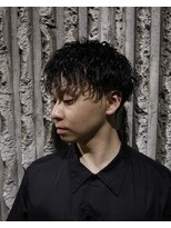 トリム 渋谷(trim.)&nbsp;サーフカール/刈り上げセンターパート/ブルーブラック[渋谷]