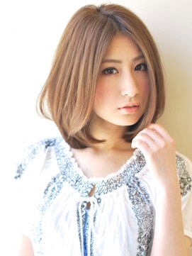 アフロート ギンザ(AFLOAT GINZA) 重めシルエットのフェミニンボブ