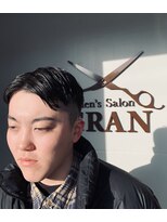 メンズサロン グラン(Men's Salon GRAN) センター分けショートカット