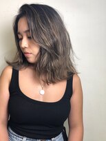 メロウ(MELLOW)&nbsp;ブリーチハイライト×グレーベージュ