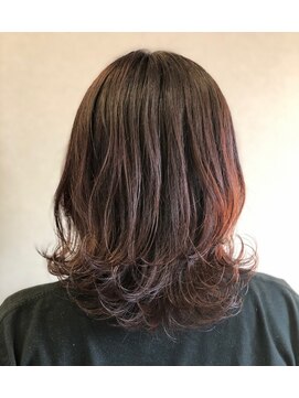 グロウ ツクバ(GLOW TSKUBA) レイヤーパーマスタイル