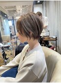 《30代40代》白髪ぼかしハイライト×前下がりボブ【イケダ】