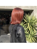 シー(Ciii)&nbsp;stylist イケダ gest snap >>レッド×外ハネボブ
