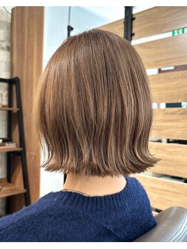 リアン(lien) ☆lien.自由が丘 大橋 ☆シアーカラー/外ハネ/切りっぱなしボブ