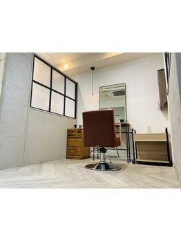 その艶髪に『ドキッ』★憧れのストレートを再現したサラツヤHair♪ヘアの流行をプラスして☆