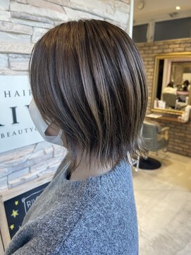 リバー(RIVER) 外はねショート