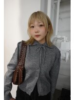 シャギーバングベージュヘア