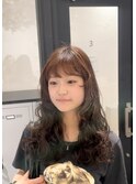 ロングパーマ×顔まわりレイヤー