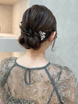 ヴィサージュアクト(VISAGE a.c.t)&nbsp;シニヨンアレンジ