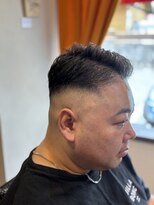 バーバー アカダマ&nbsp;ハイフェード