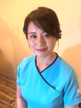 美容堂 キレイ目まとめ髪、キレイ目メイク