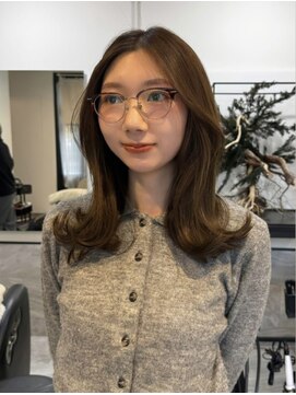 くびれミディアム+透明感カラー