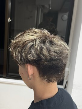 ザデイ カットアンドカルチャーショップ(THE DAY CUT&CULTURE SHOP) 海外風ヘア【ハイライトカラー】