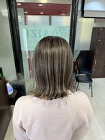 アイズ 本厚木(AIZU)&nbsp;アンブレラカラー　白髪ぼかし　グレージュ