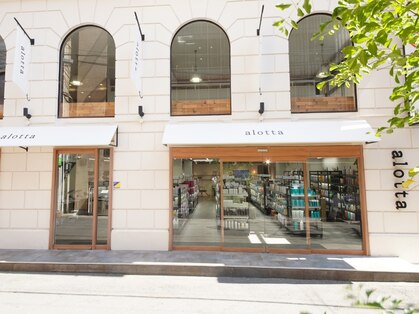 アロッタ 梅田茶屋町(alotta)の写真