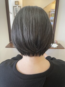 ソフト(SOFT) ショートボブレイヤーボブ内巻きボブ丸みショートボブ