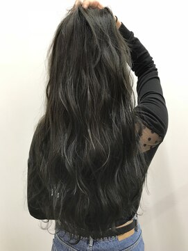 キューズ クラブ(cuz KLUB) 【cuzKLUB】オリーブグレイ×waveロング