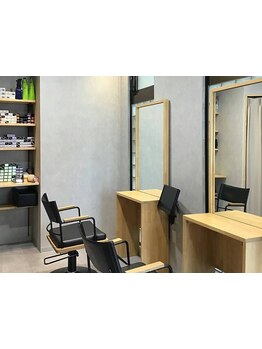 【HPB AWARD 2024 BEST SALON 注目サロン選出】オシャレ主婦から人気を誇るマンツーマンサロンSLOW BASE H*