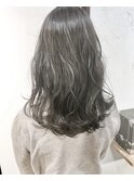 【Marl】ハイライトグレージュカラーの波巻きセミディ♪